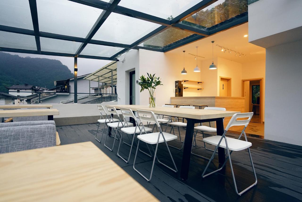 Travel Of Swan International Hostel 张家界 外观 照片